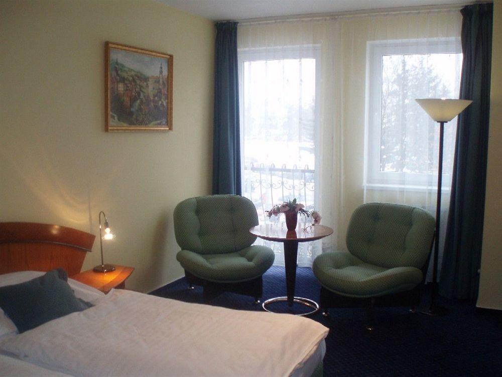 Hotel Savoy Τσέσκε Μπουντεγιόβιτσε Εξωτερικό φωτογραφία