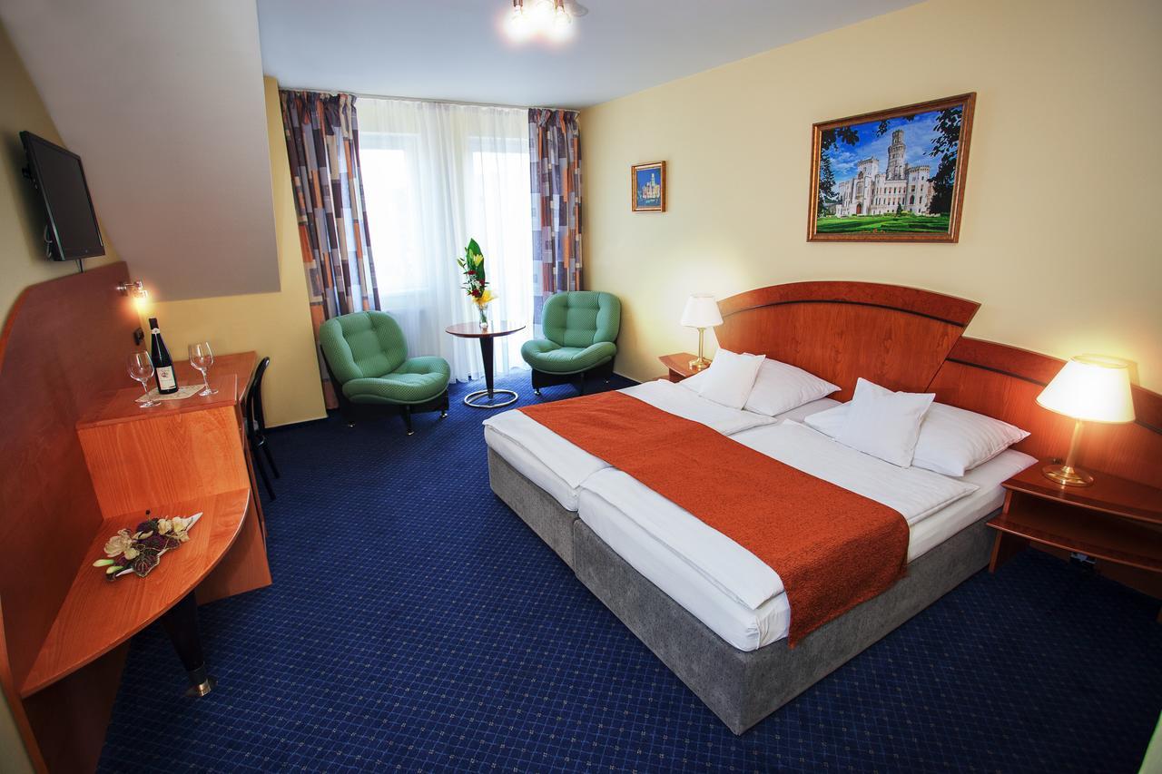 Hotel Savoy Τσέσκε Μπουντεγιόβιτσε Εξωτερικό φωτογραφία