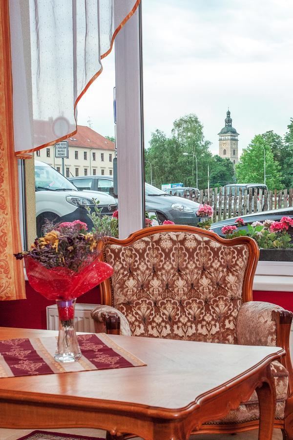 Hotel Savoy Τσέσκε Μπουντεγιόβιτσε Εξωτερικό φωτογραφία