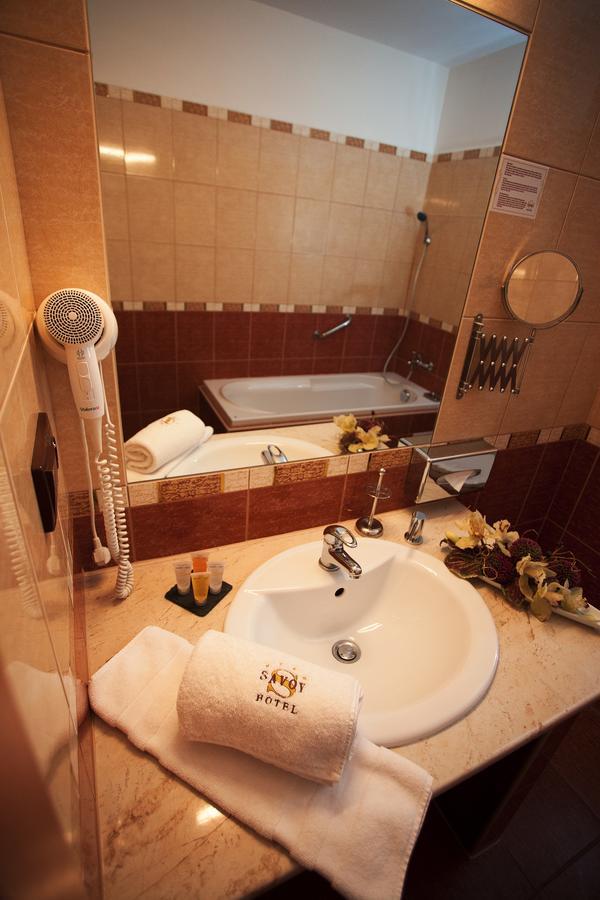 Hotel Savoy Τσέσκε Μπουντεγιόβιτσε Εξωτερικό φωτογραφία