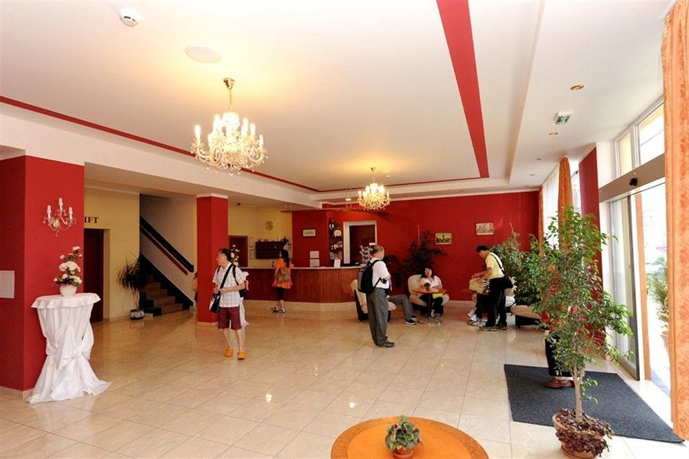 Hotel Savoy Τσέσκε Μπουντεγιόβιτσε Εξωτερικό φωτογραφία